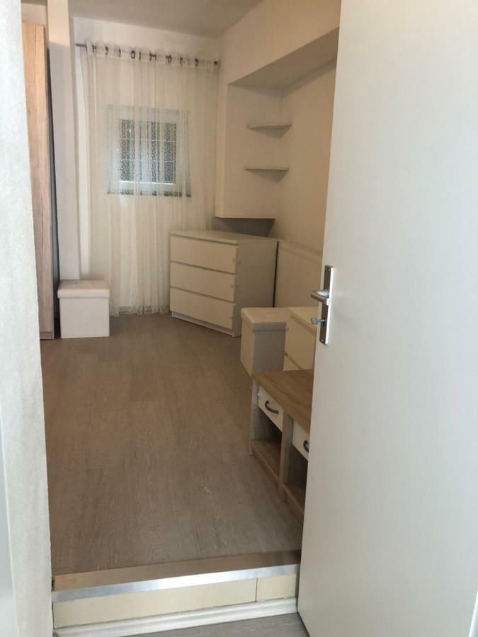 Ferienwohnung Beutelsbacherstrasse 12 Unterturkheim Stuttgart Exterior foto