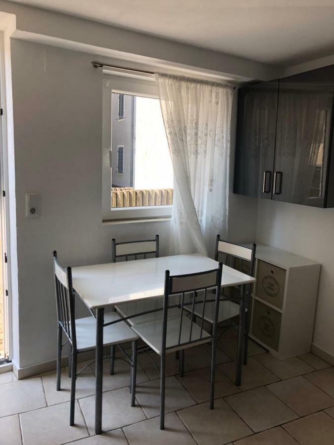 Ferienwohnung Beutelsbacherstrasse 12 Unterturkheim Stuttgart Exterior foto